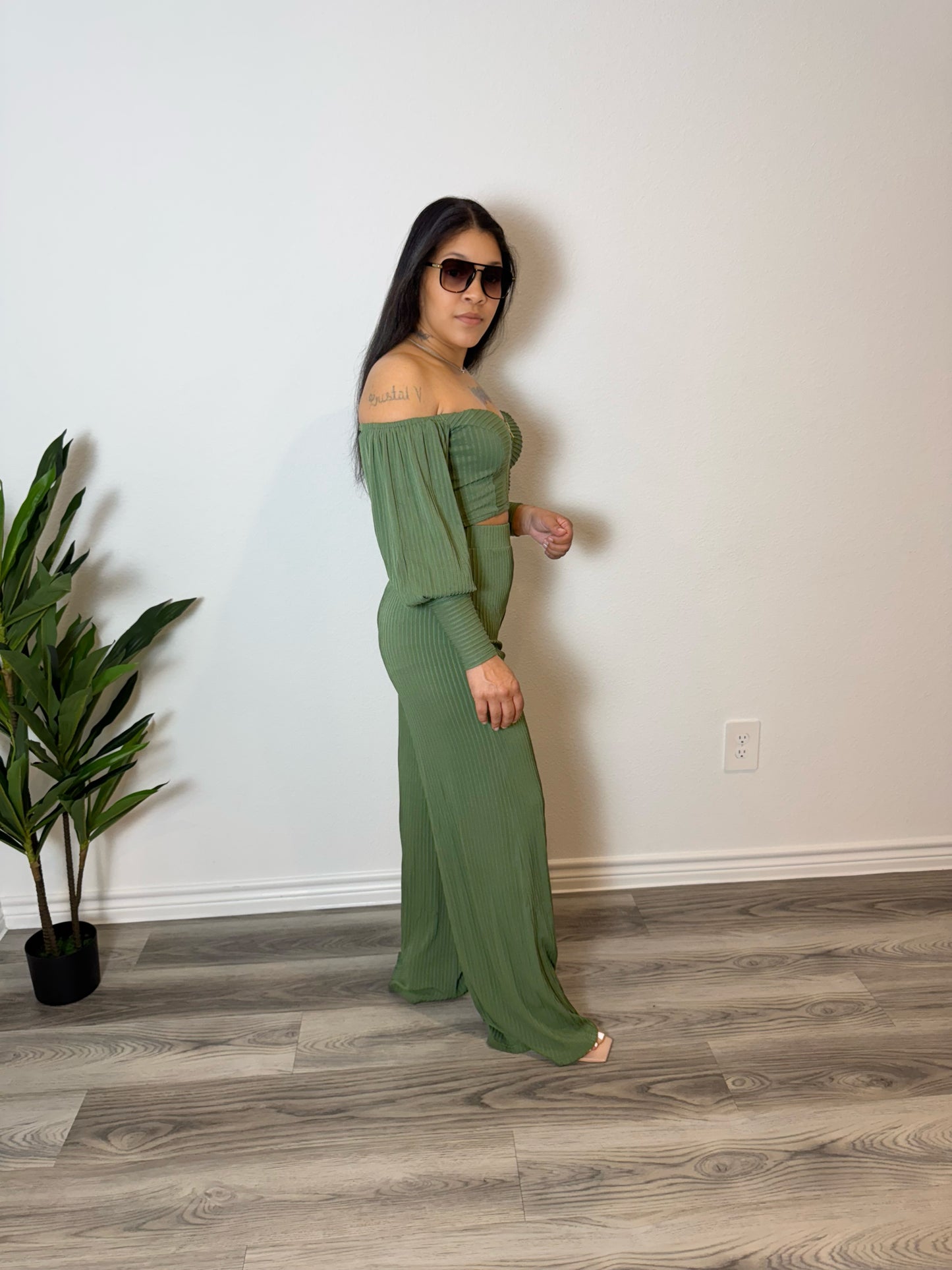 Zinnia Off The Shoulder Wide-Leg Pant Set- Olive