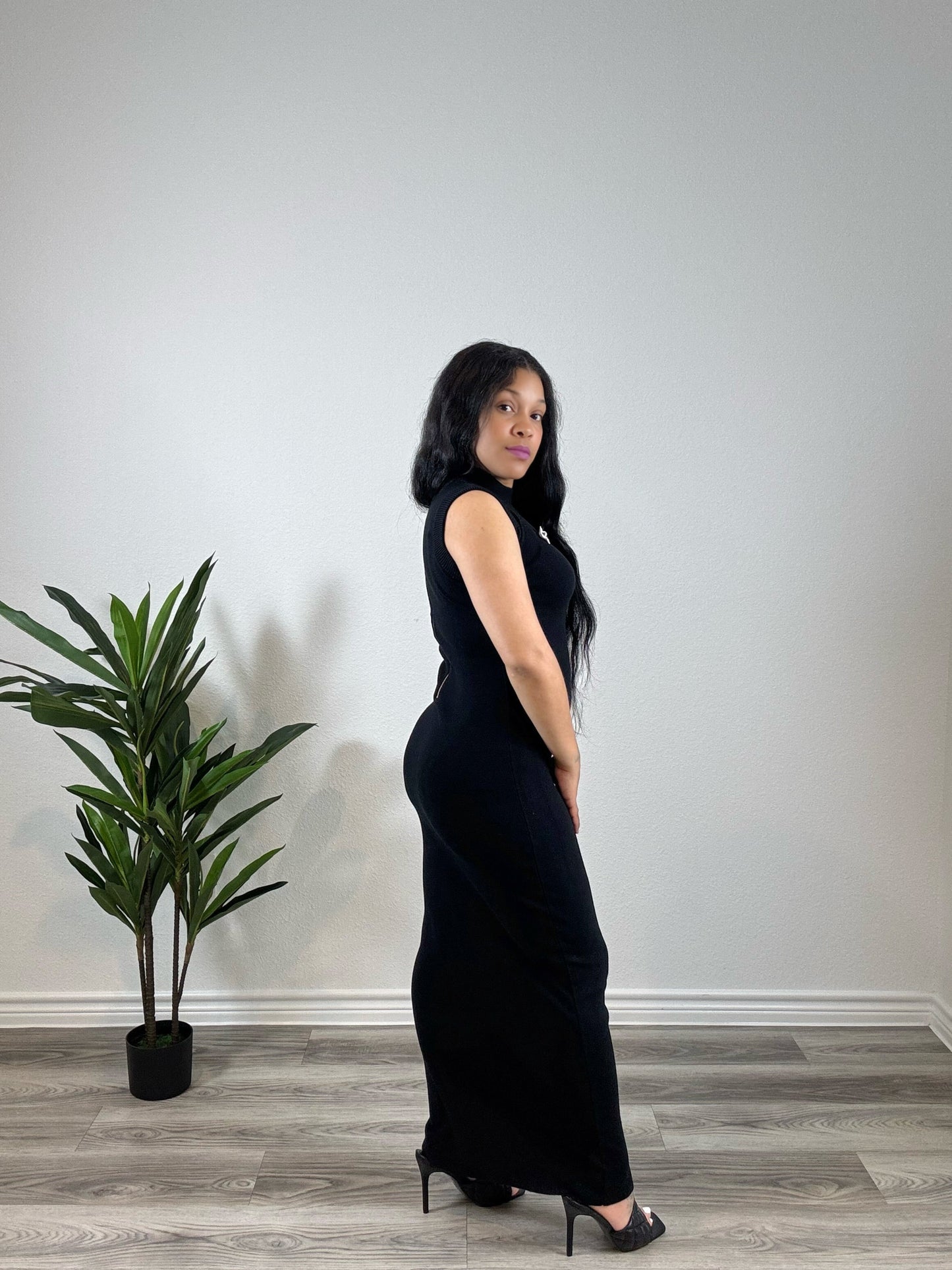 Veda | The Re-Introduction - Knitted Sleeveless Zip-Back Dress (Black)