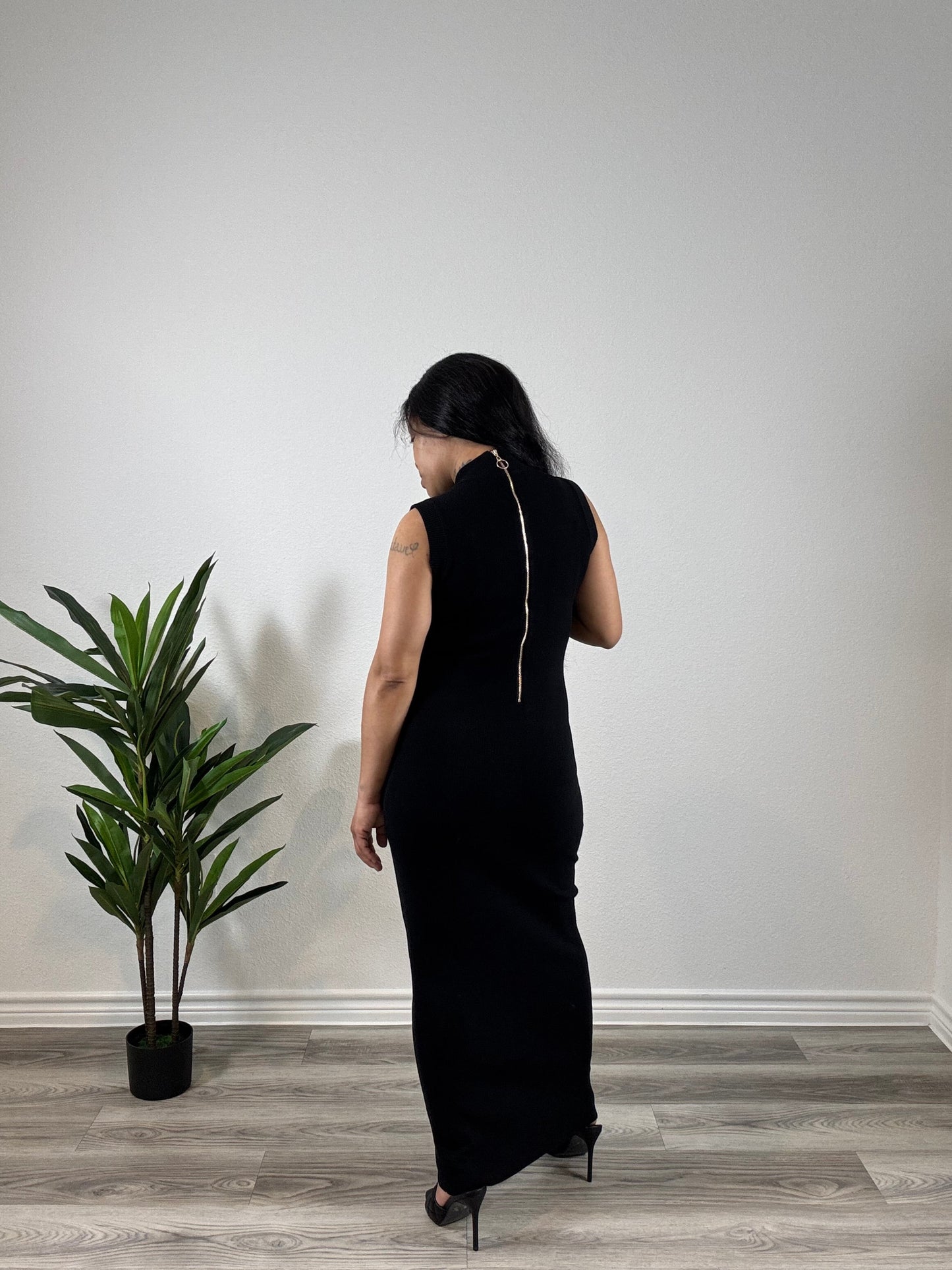 Veda | The Re-Introduction - Knitted Sleeveless Zip-Back Dress (Black)