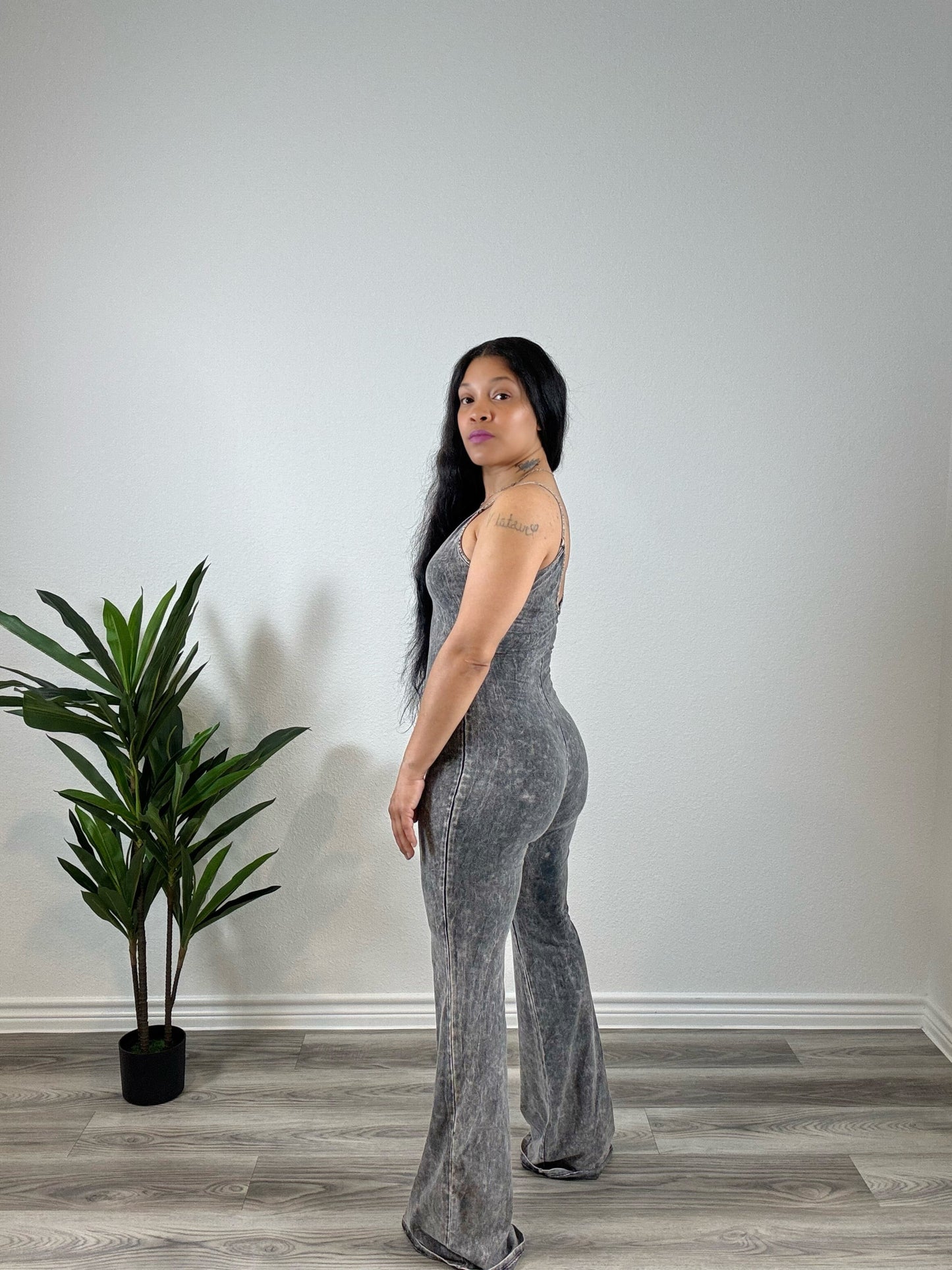 Elani | Main Character - 2-Piece Jumpsuit & Off-Shoulder Crop Set (Black)