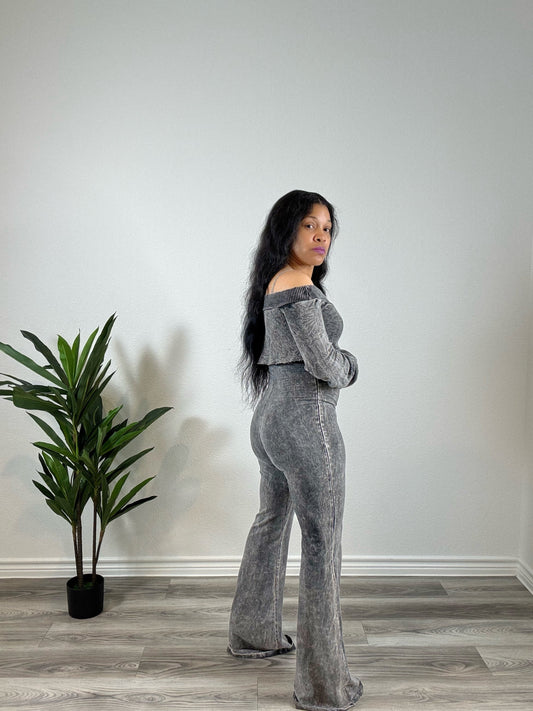 Elani | Main Character - 2-Piece Jumpsuit & Off-Shoulder Crop Set (Black)